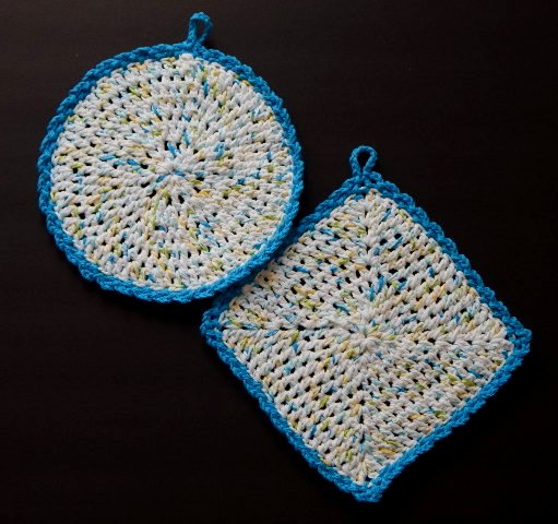 Multicolored White/Blue Pot Holder set of 2 | Multiculti Gourmet